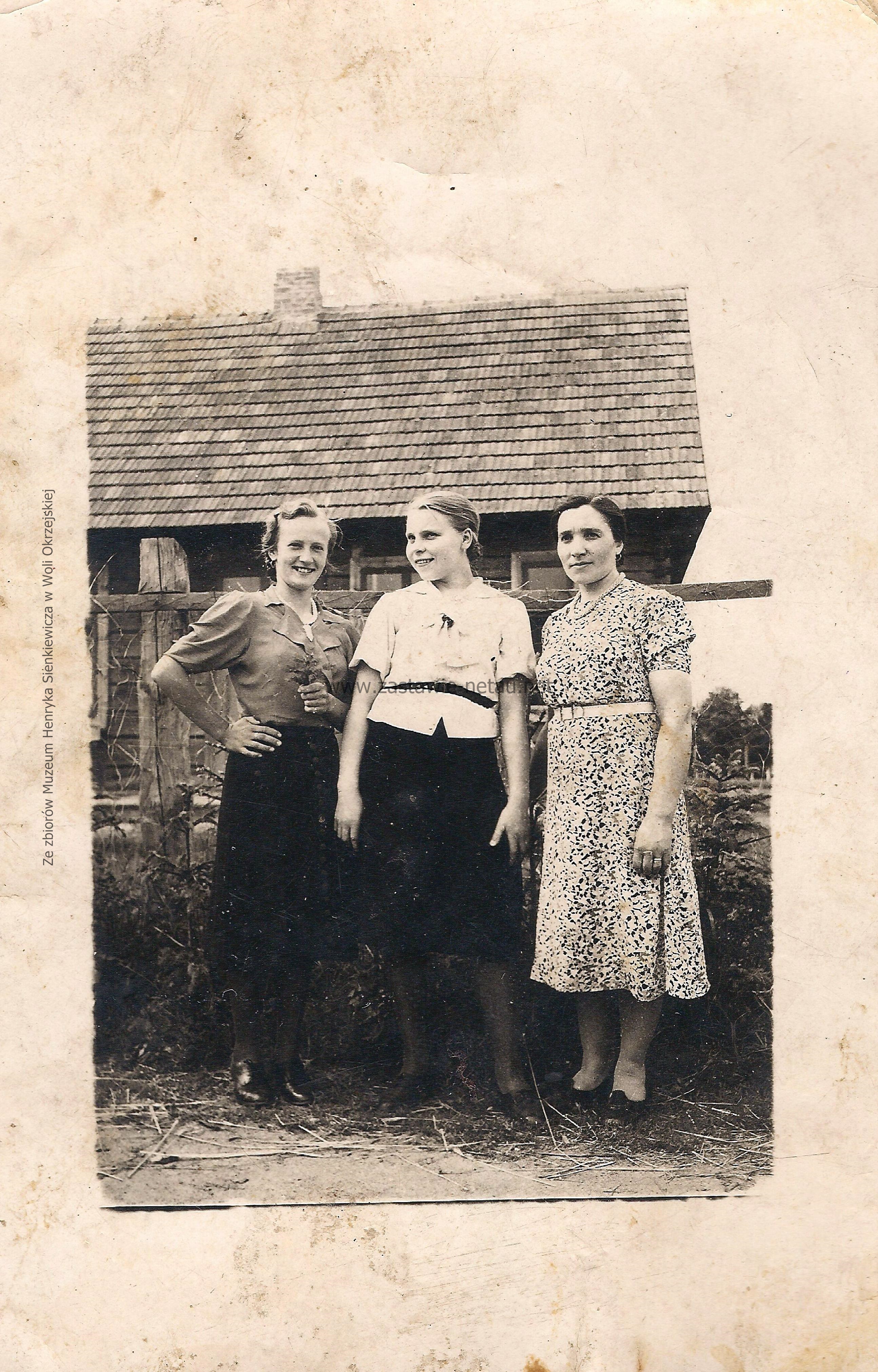 aaa1942